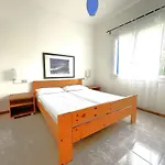 Lakefront In 54738 Apartman
